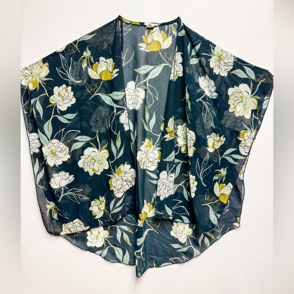 Emory Park Sheer Kimono with Floral Design